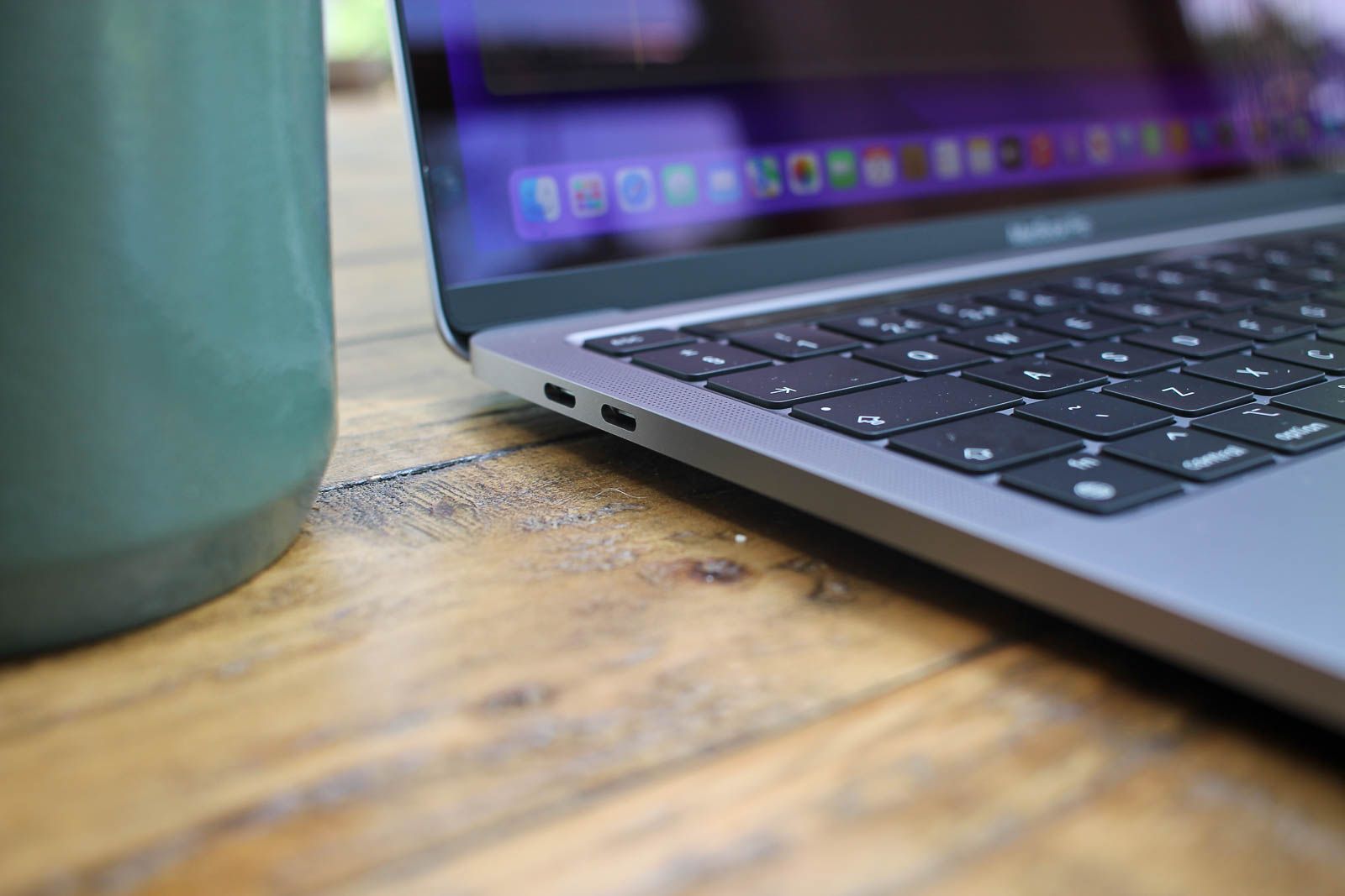 「ジャンク」 MacBook Pro 2022 m2 MacBook Pro (2022) 13-inch - Apple M2 8-core and 10-core GPU