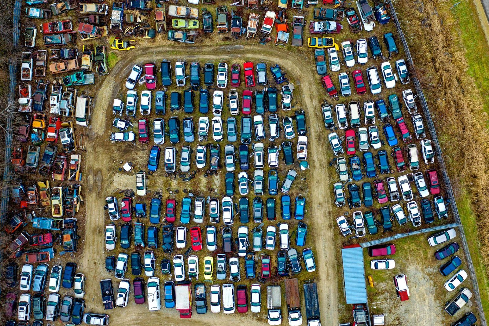 10 Best ways to find junkyards and salvage yards near me, image size:1600x1067