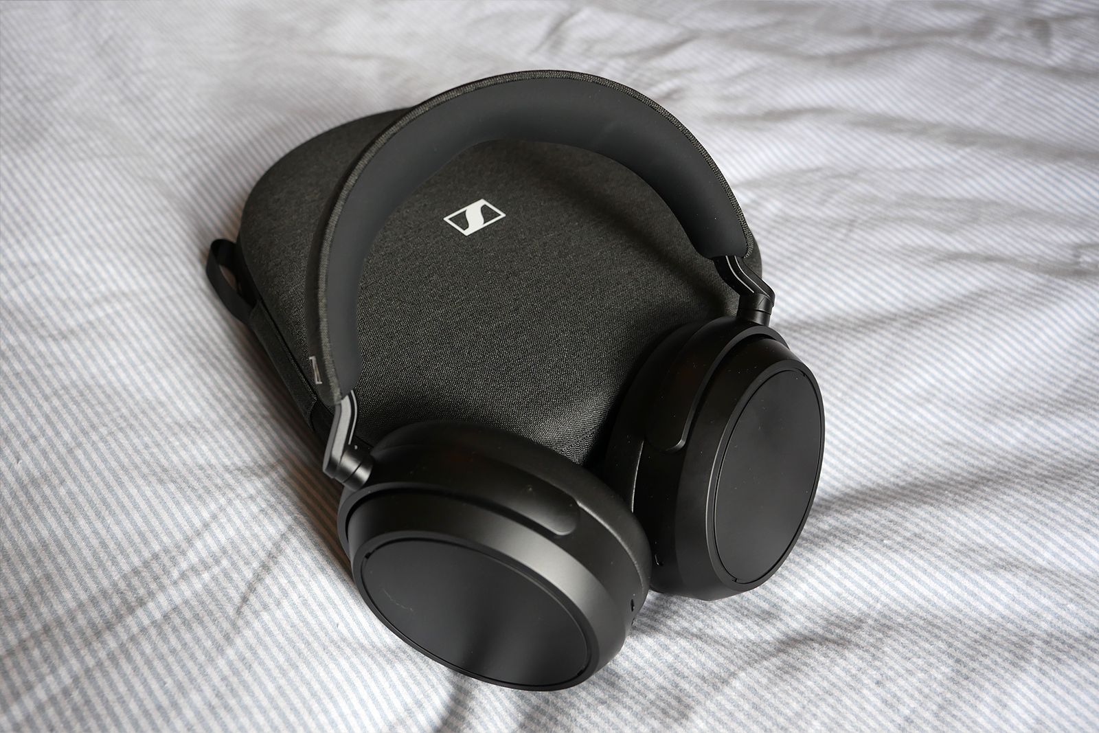 Sennheiser Momentum 4 Wireless review: A fresh new look