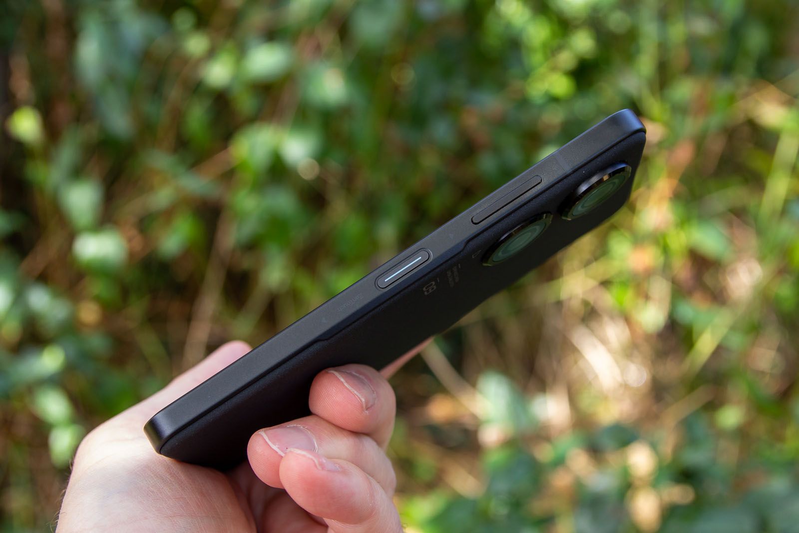 Asus Zenfone 9 review: The small phone of choice