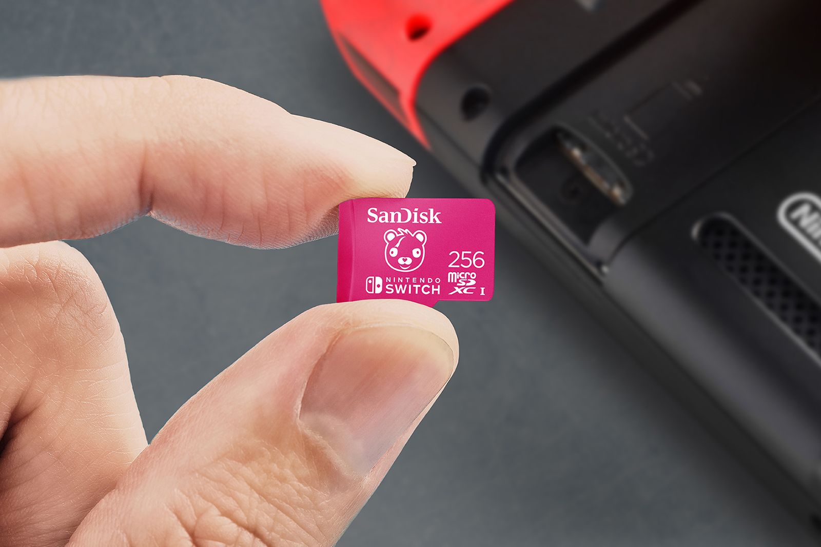 Official Fortnite microSDXC card for Nintendo Switch launched