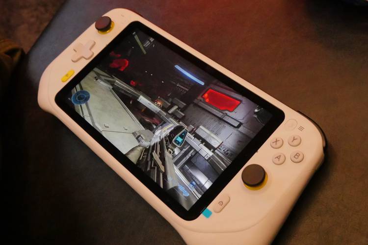 Logitech G Cloud Gaming Handheld initial review: Head in the clouds?