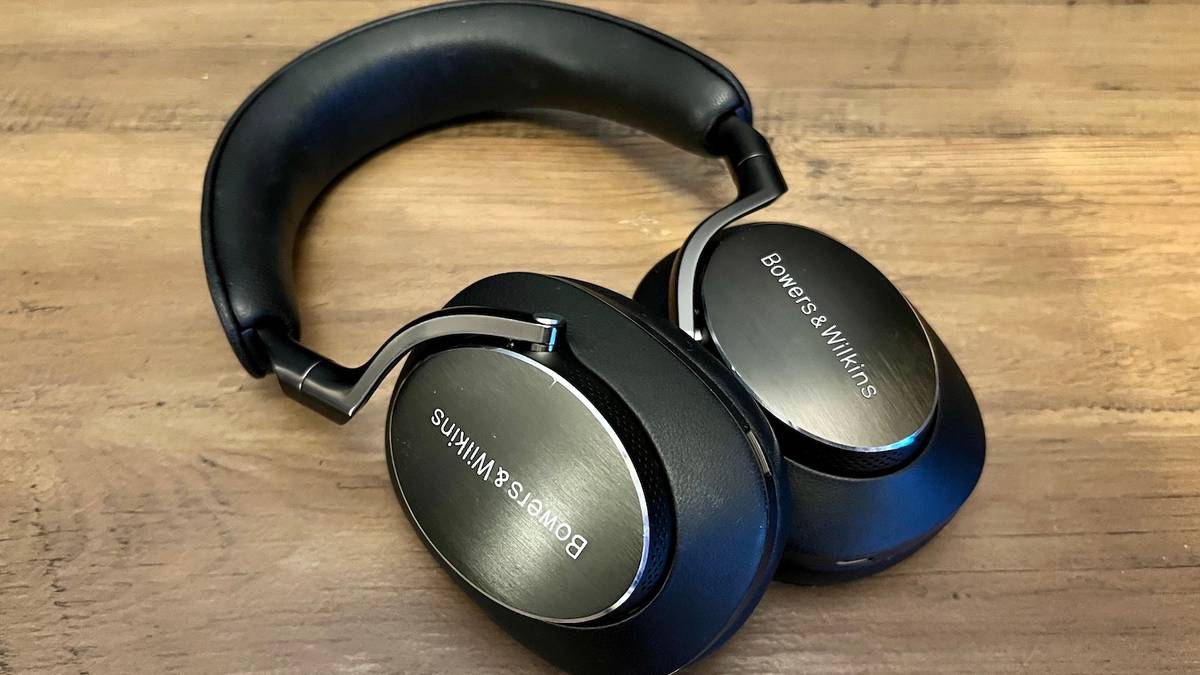 Bowers Wilkins Px8 review: Luxury listening