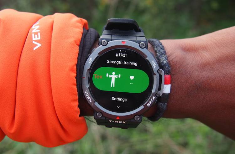 Garmin Fenix Amazfit T Rex On Wrist Amazfit T-Rex Rugged GPS