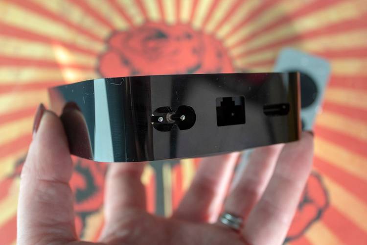 Apple TV 4K device images photo 3