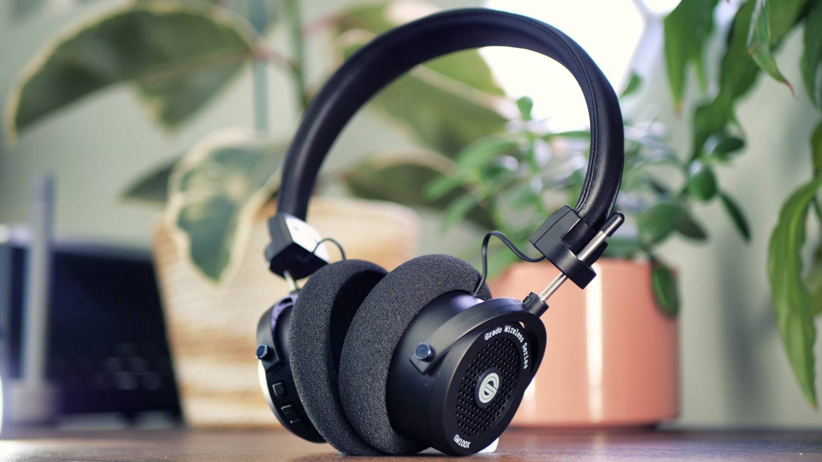 Wireless Earphones Grado Earbuds Review Raycon Rademax Earbuds