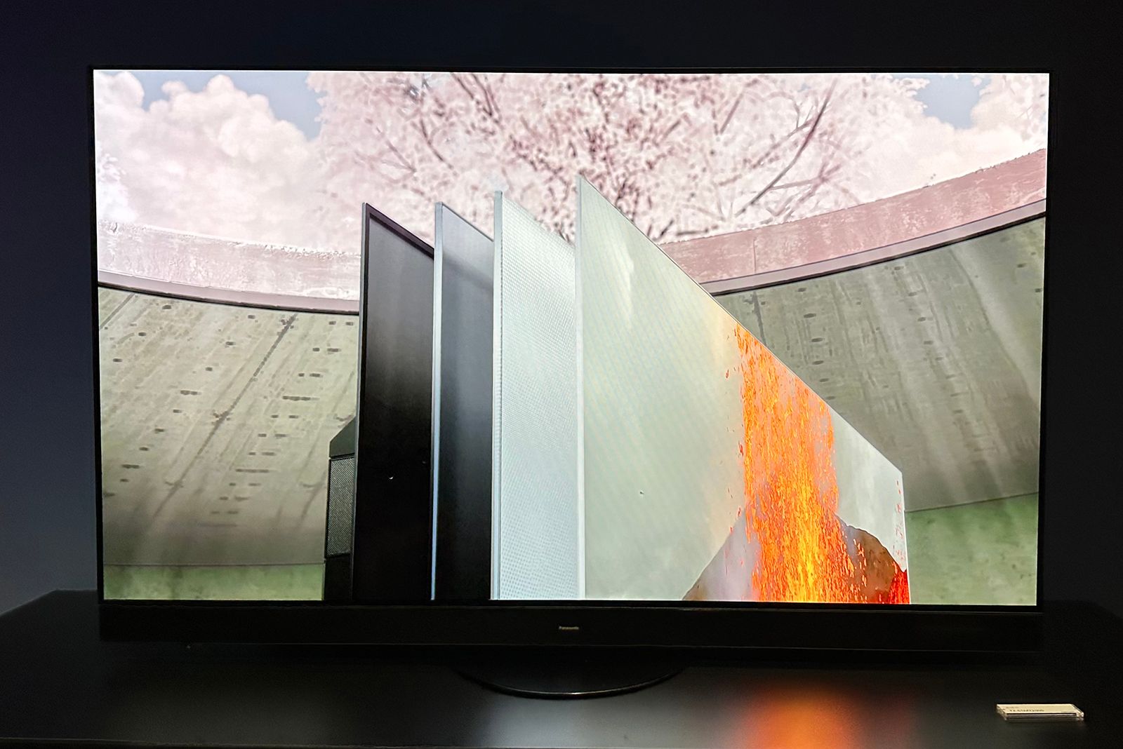 Panasonic MZ2000 initial review: Shining bright