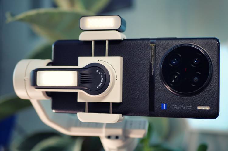 Gimbal Stabilizer Dji Osmo Mobile Comparison Zhiyun Smooth-Q2 Vs