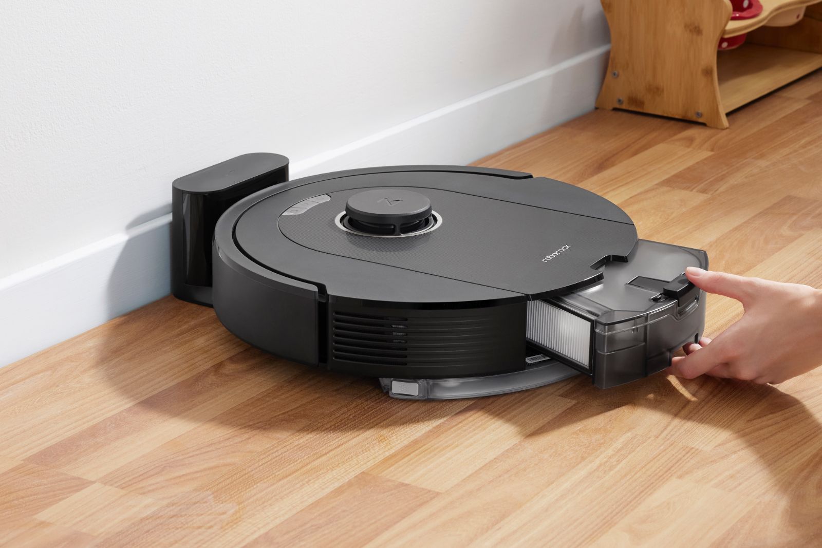 Roborock Q5 Pro and Q8 Max harness AI to clean your house faster