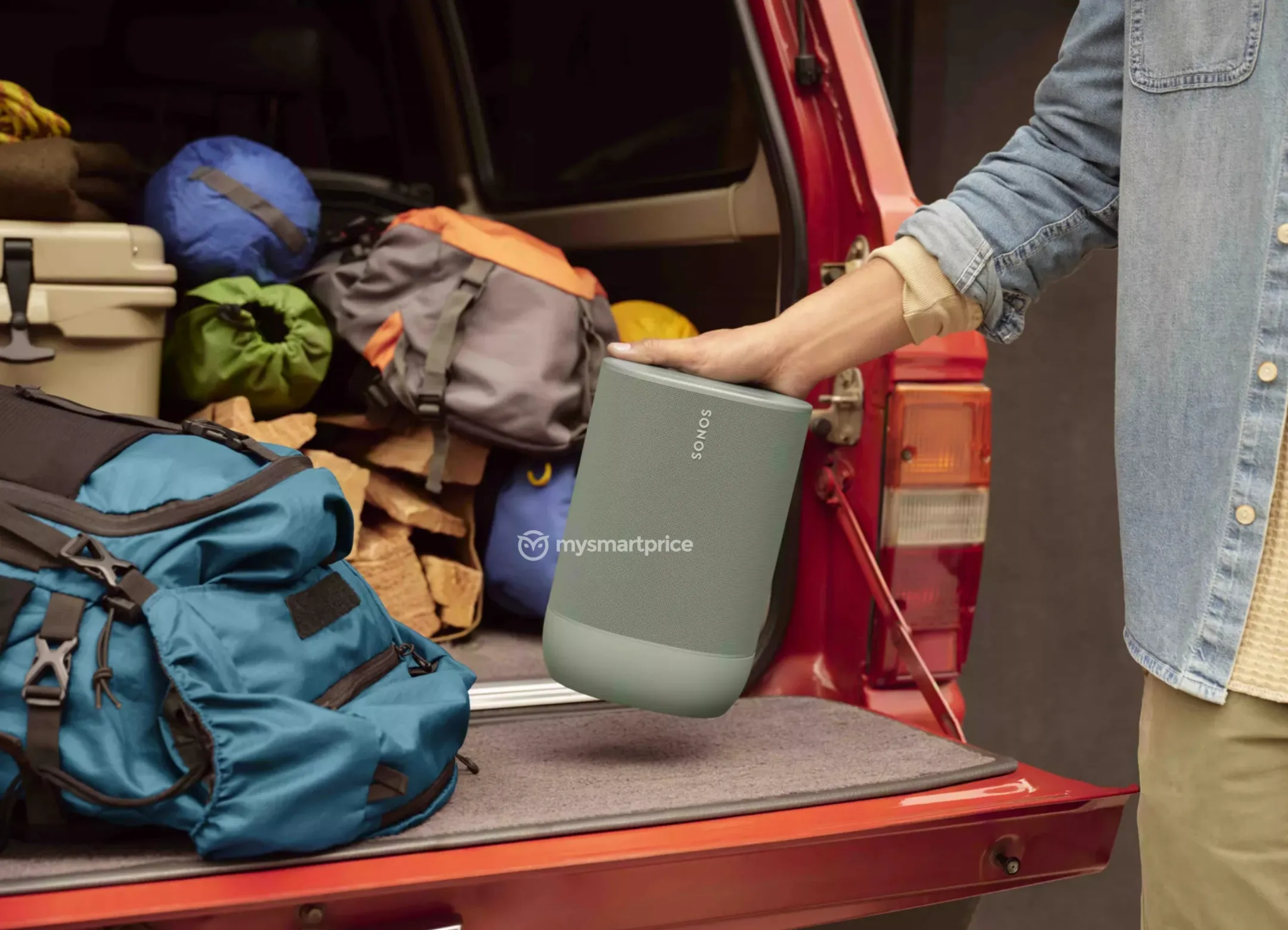 sonos-move-2-green-hold