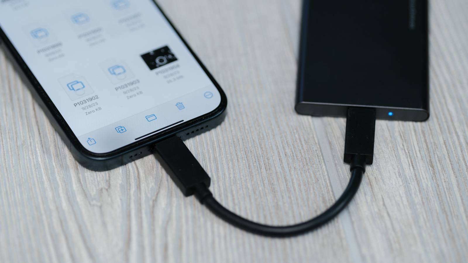 How to use an external storage device with your iPhone