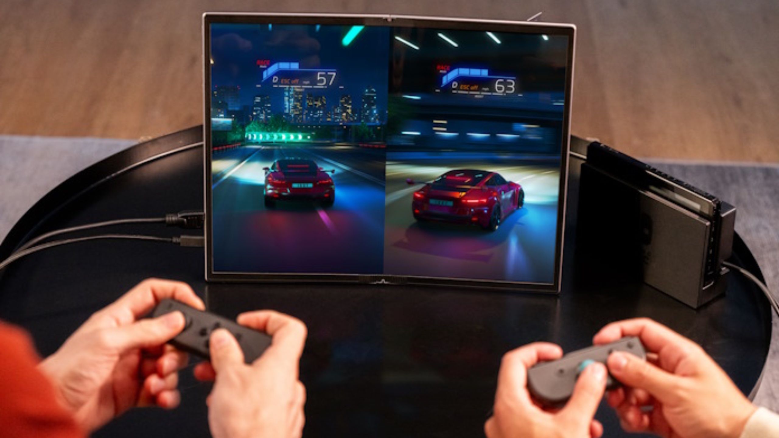 Asus ZenScreen Fold OLED with Nintendo Switch