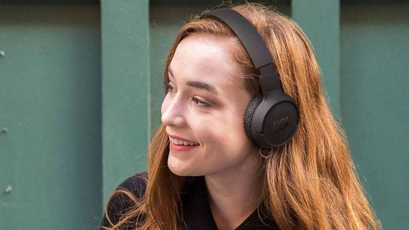 Best JBL Headphones And Earbuds In 2024 best-jbl-headphones-and-earbuds-in-2024