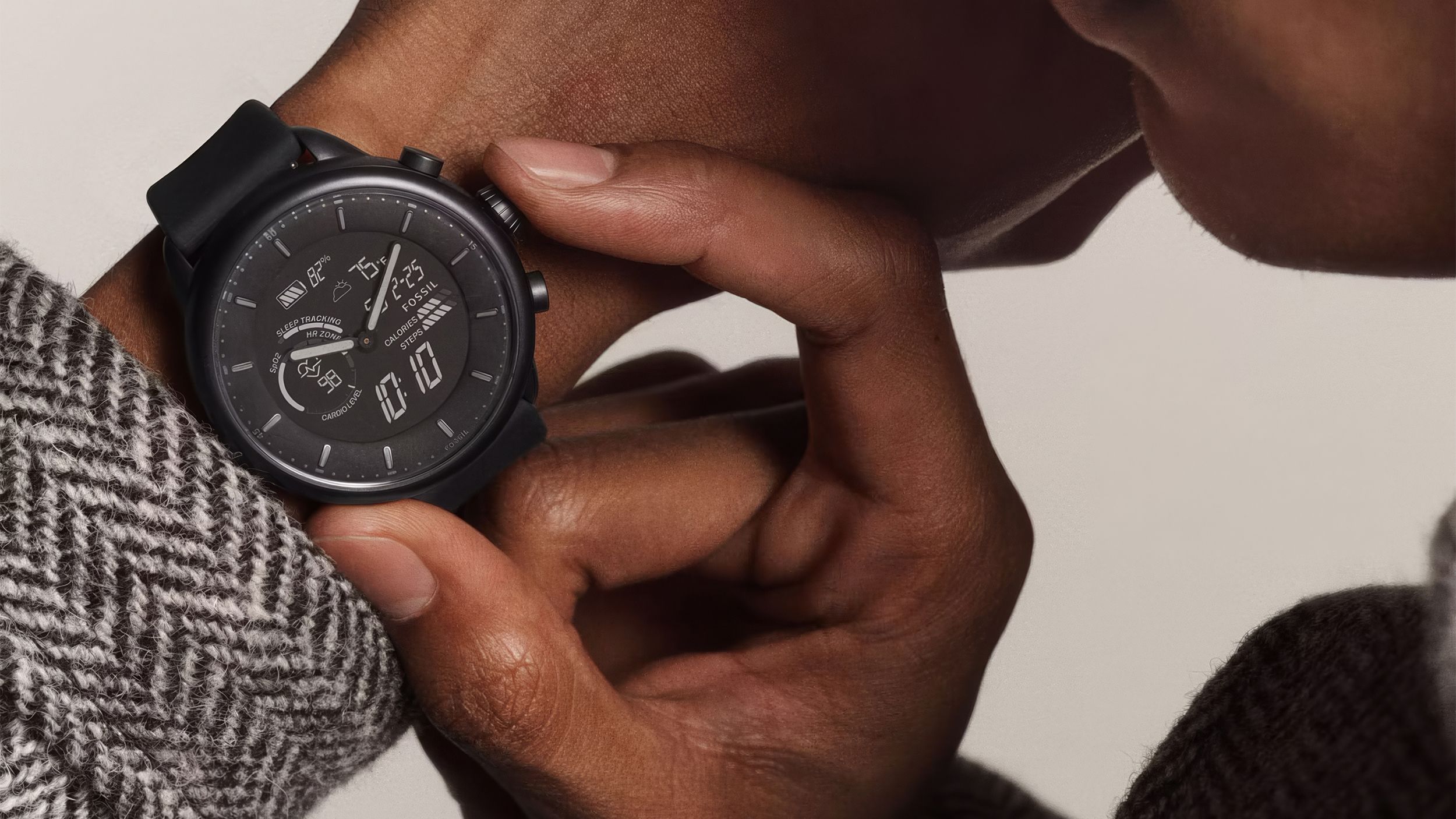 I\'m selling a brand new Fossil watch How Fossil Keeps Its 18-Month-Old Smartwatch Feeling Like  main image 2