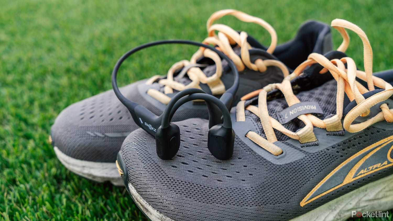 3 reasons to use bone-conduction headphones for running