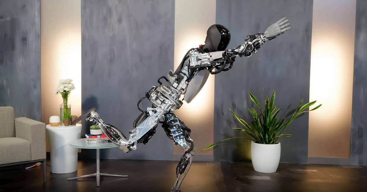 pocket-lint.com - John Kanellakos - Elon Musk's fake dumb robot is the biggest tech fail of 2025