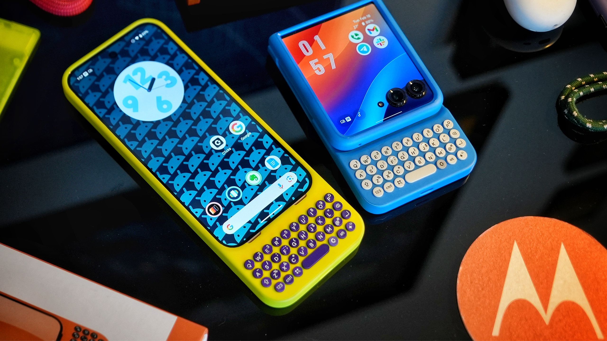 Turn your Android into a BlackBerry with the Clicks Keyboard