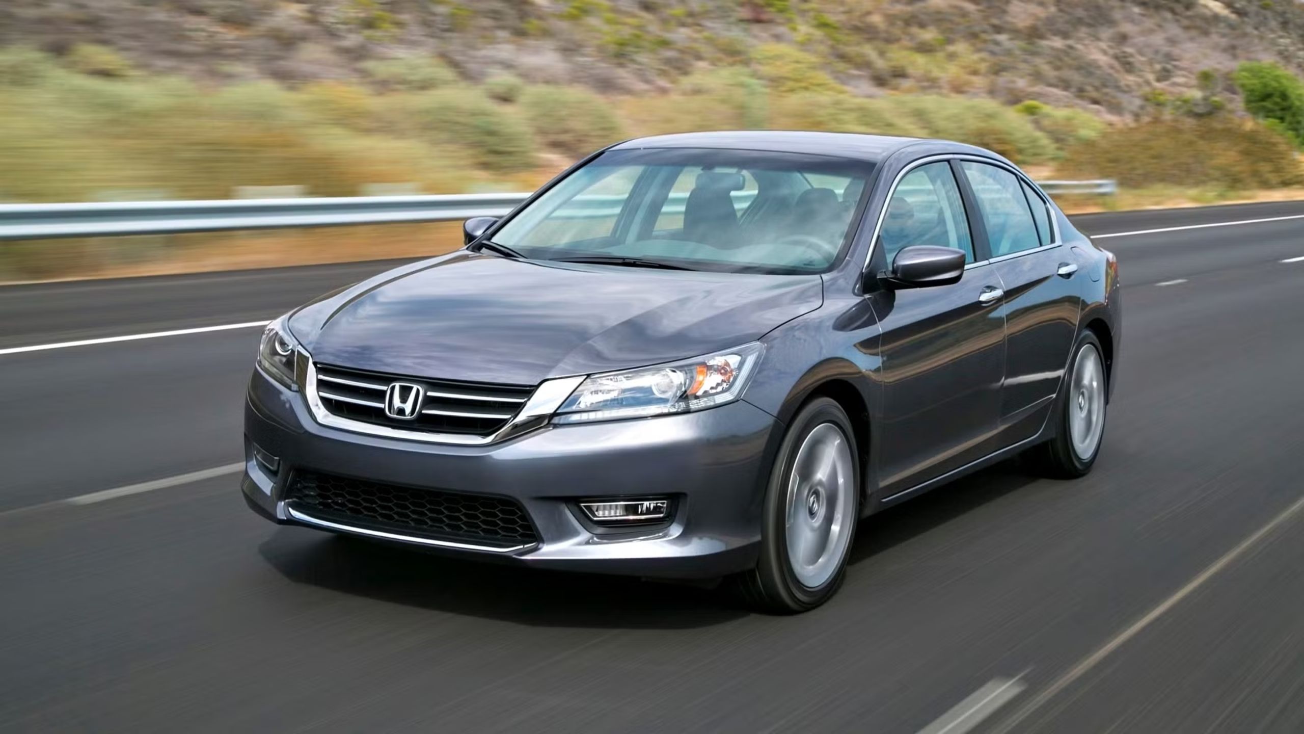 Front quarter view of 2013 Honda Accord Sedan