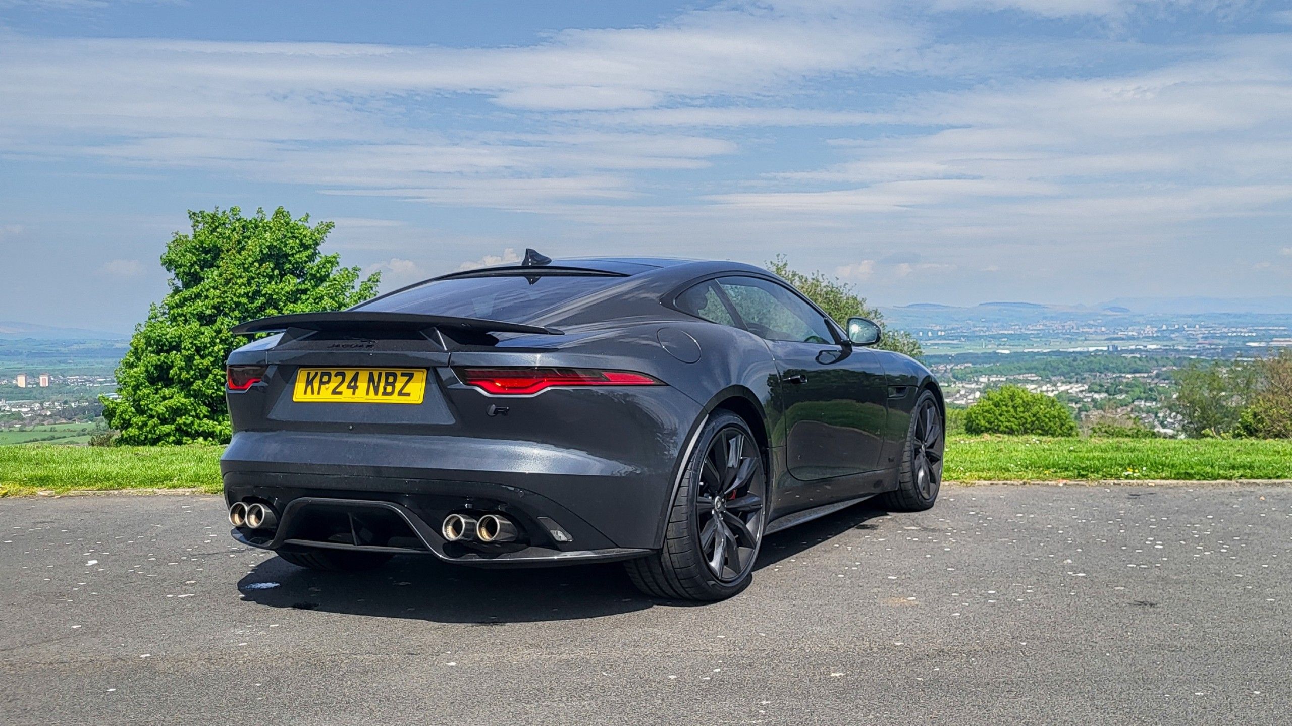10 automatic sports cars that are better than a stick shift