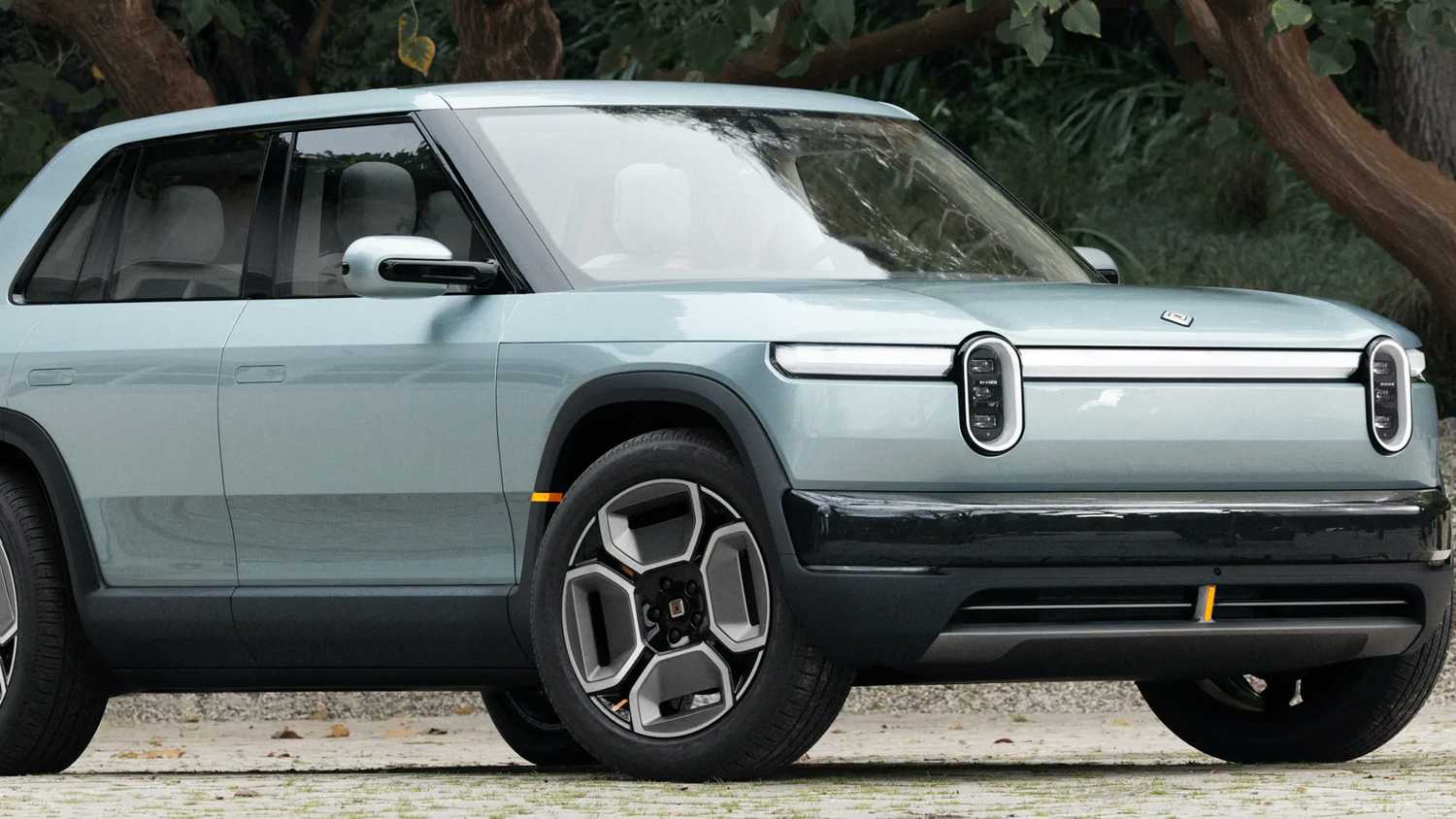 Rivian R3 Ront 4 reasons I want a Rivian R3 instead of the R2