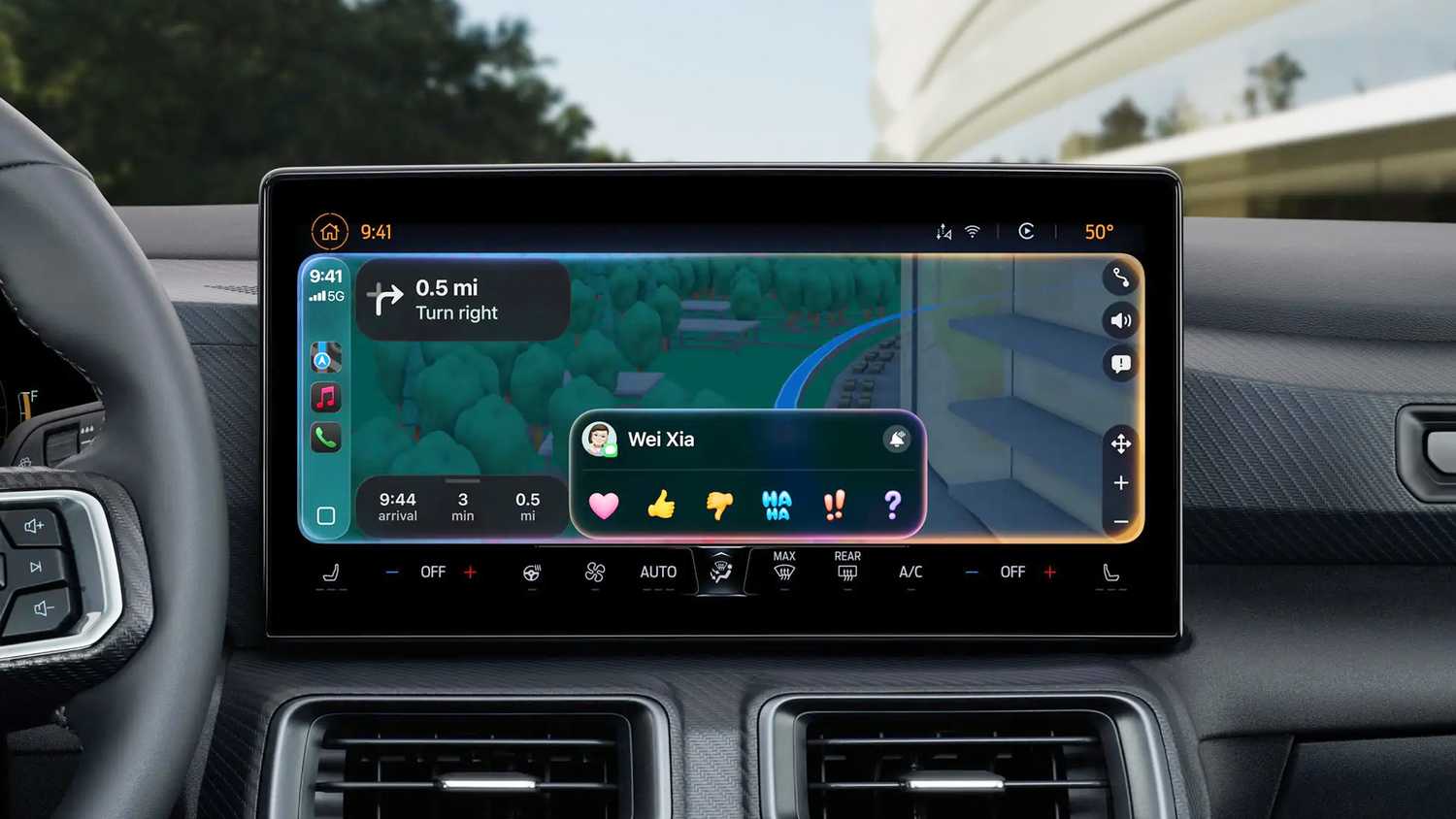 Messages tapbacks in iOS 26 CarPlay.