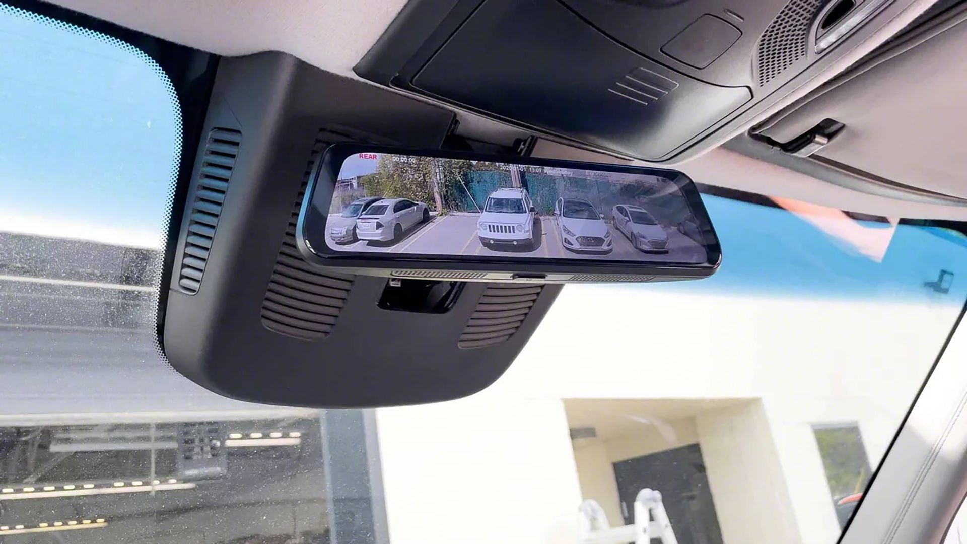 5 gadgets I use to make my old car feel like a 2025 model