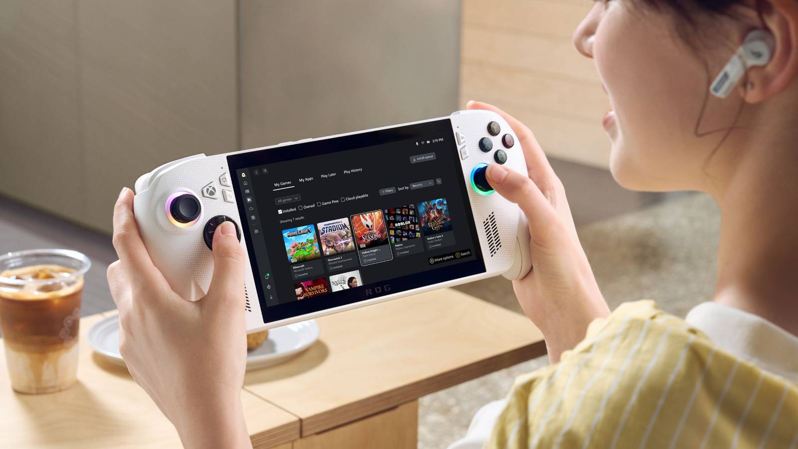 ASUS ROG Xbox Ally X scenario photo