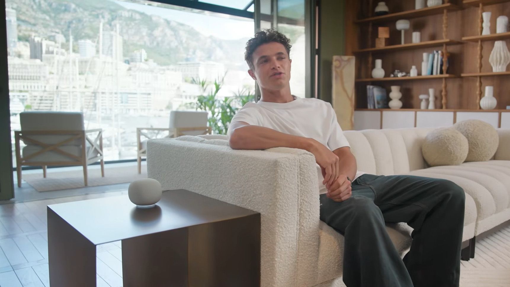 Google smart speaker 