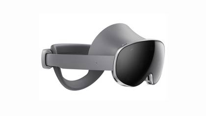 Galaxy XR headset.