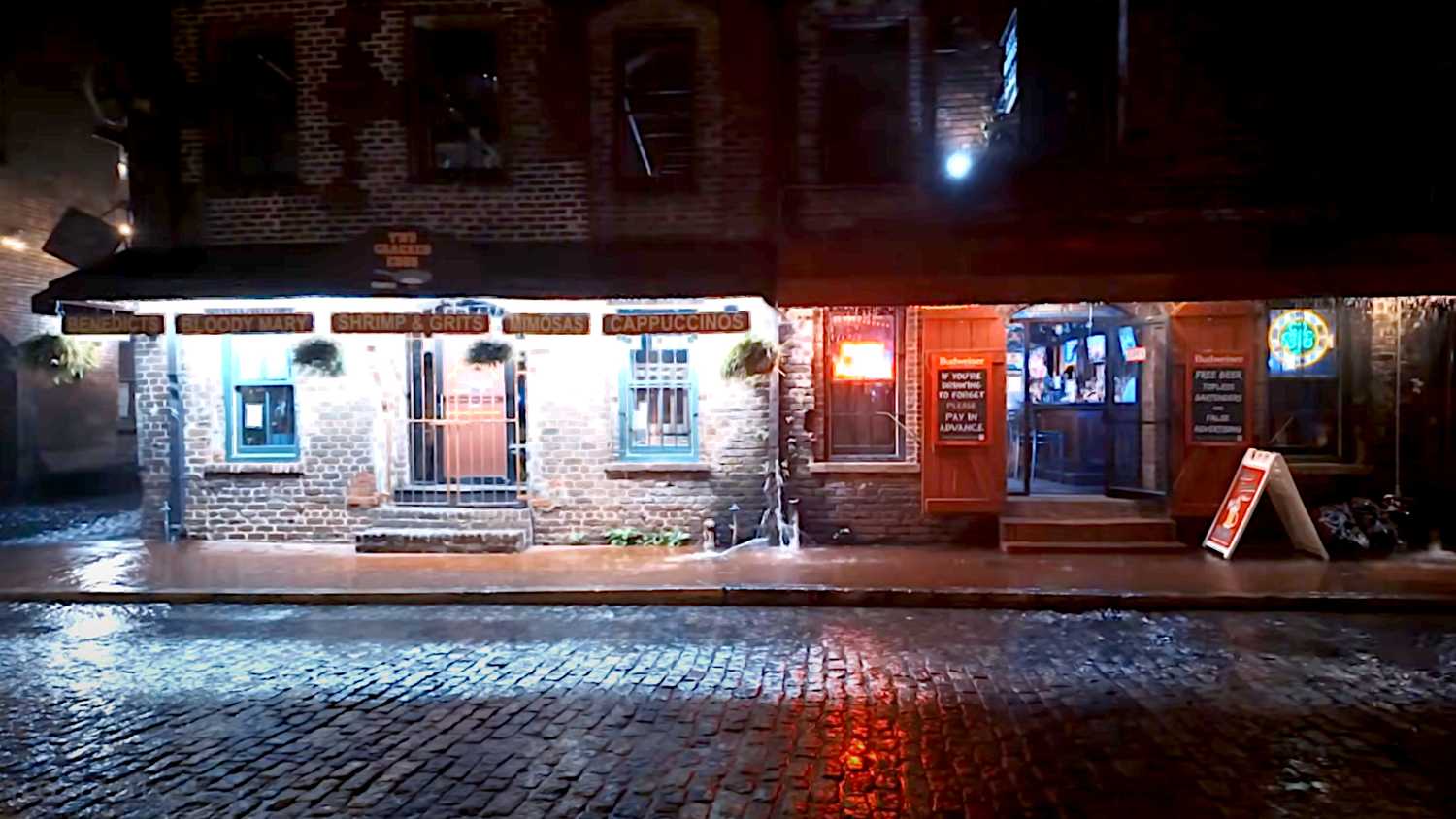 A Nomadic Ambience tour of Savannah on YouTube.