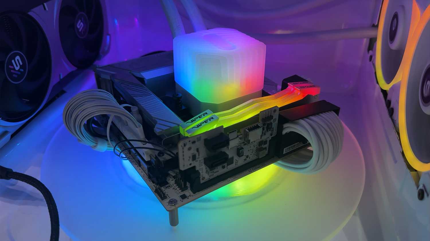 This microwave isn't heating leftovers - it's running PC games