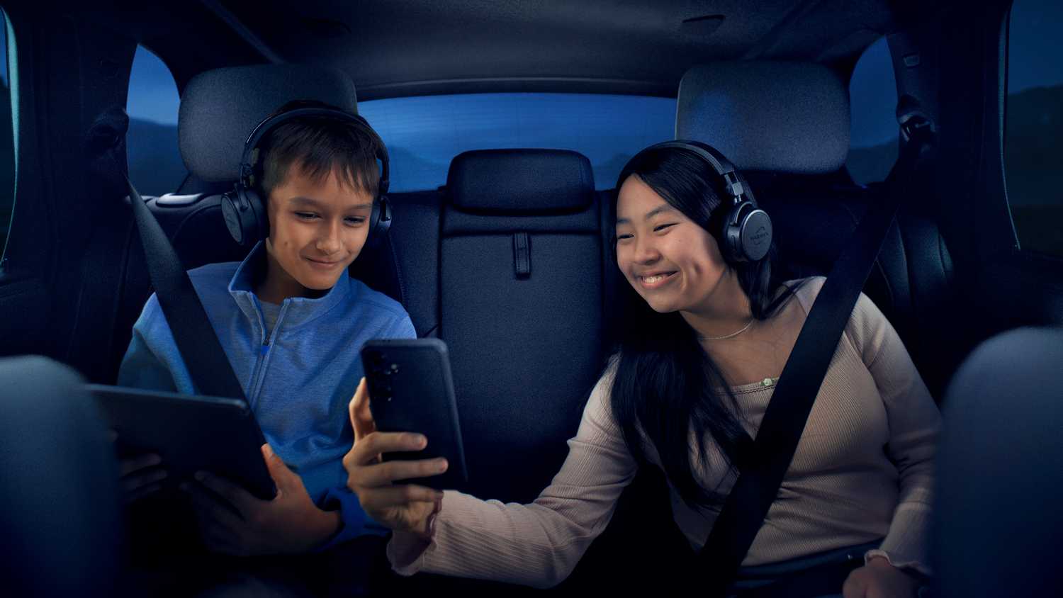 HARMAN-Ready-StreamShare-Lifestyle 