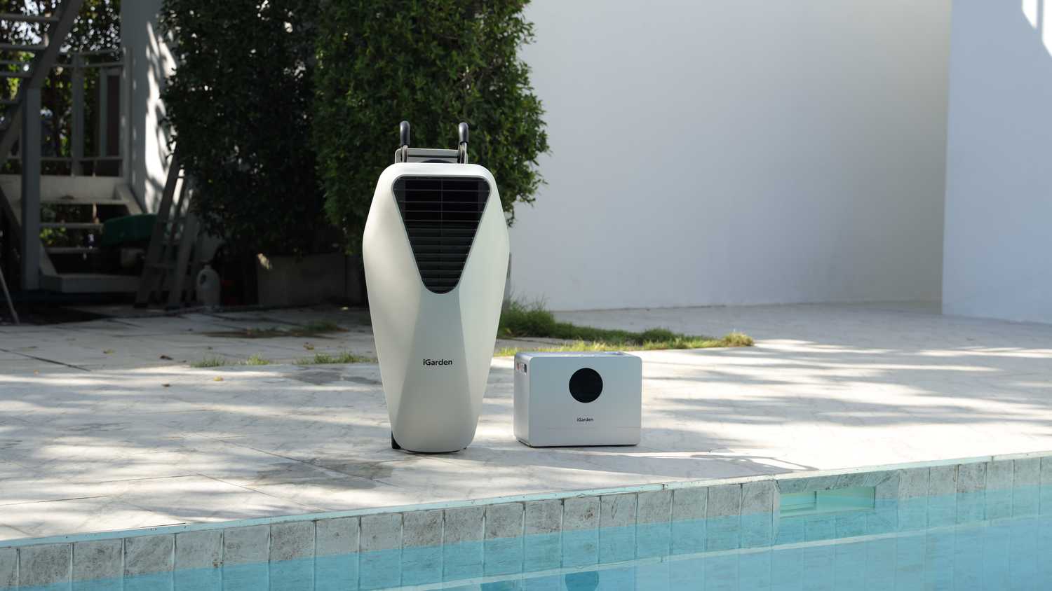 iGarden Swim Jet X Series unit sitting poolside