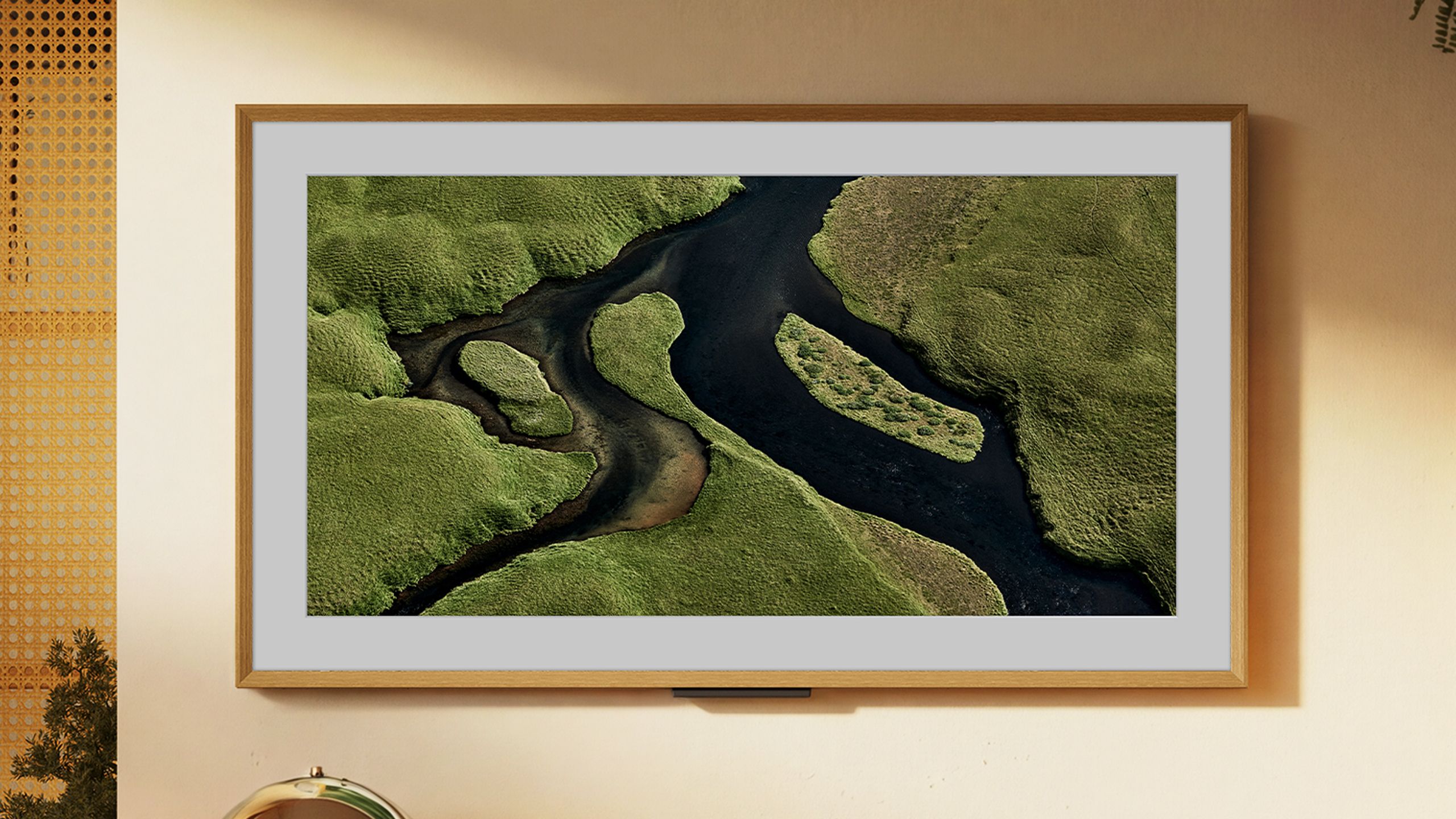 Amazon’s new Ember Artline TV is more than just a Frame copycat