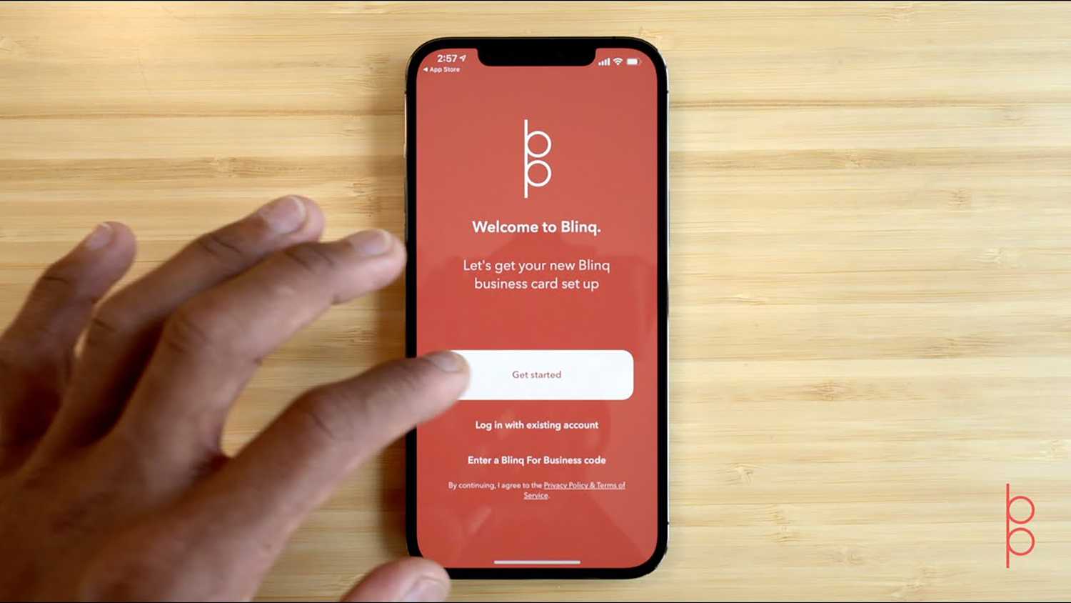 A still photo of the Blinq business card home screen.