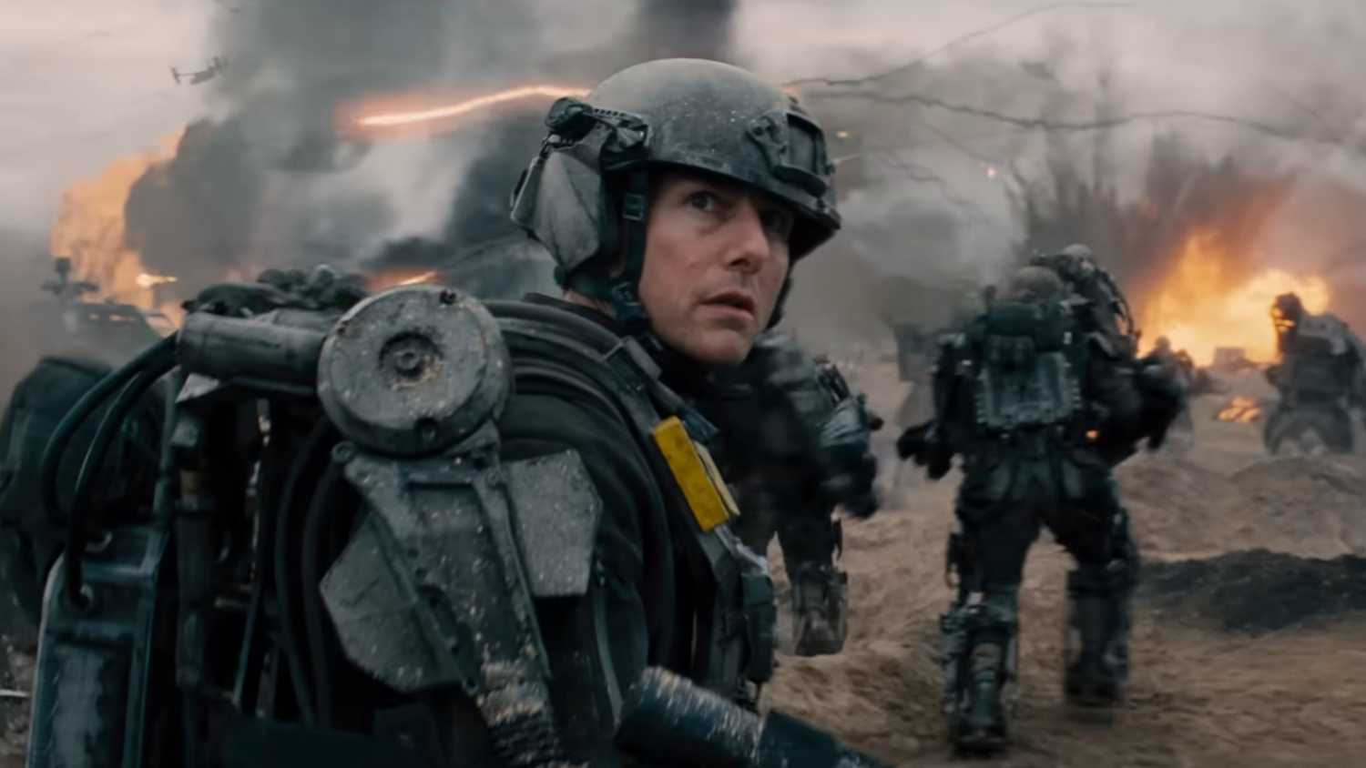 Major Cage (Tom Cruise) in combat in Edge of Tomorrow