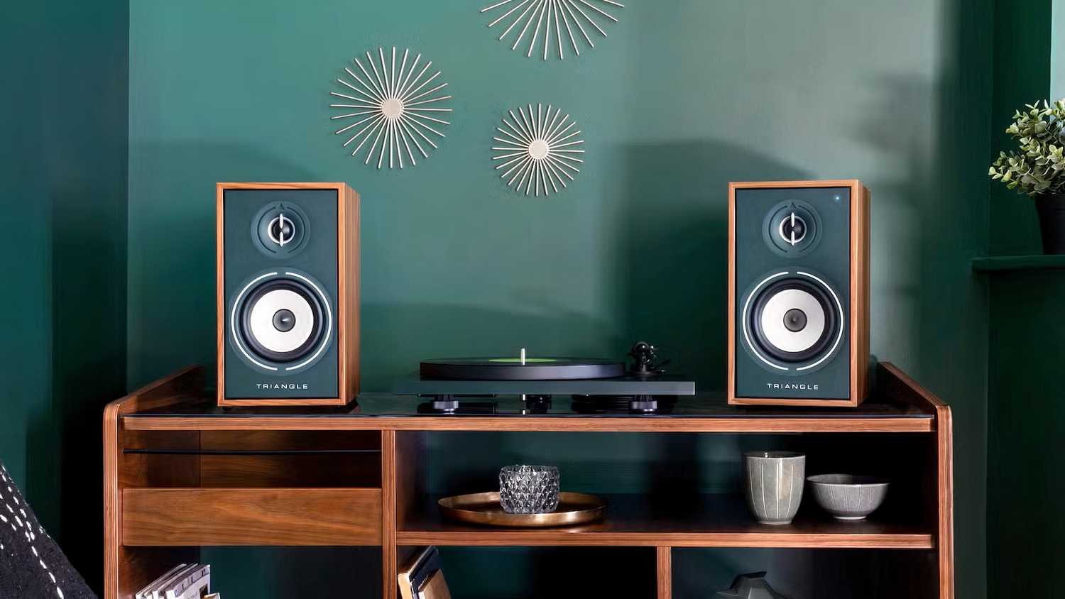 Triangle Borea Active bookshlef speakers on an RTV cabinet