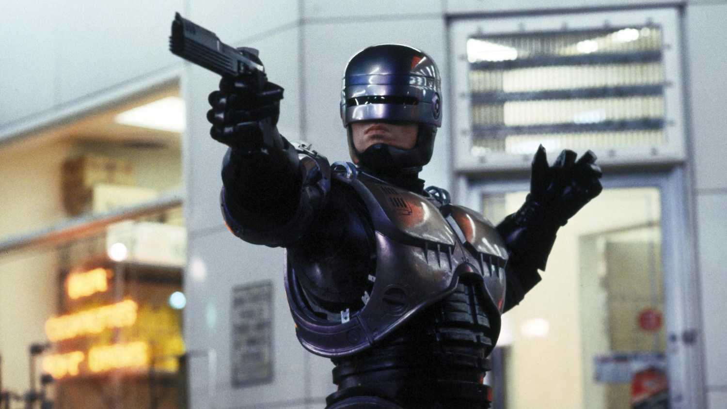 Robocop firing weapon in RoboCop (987)