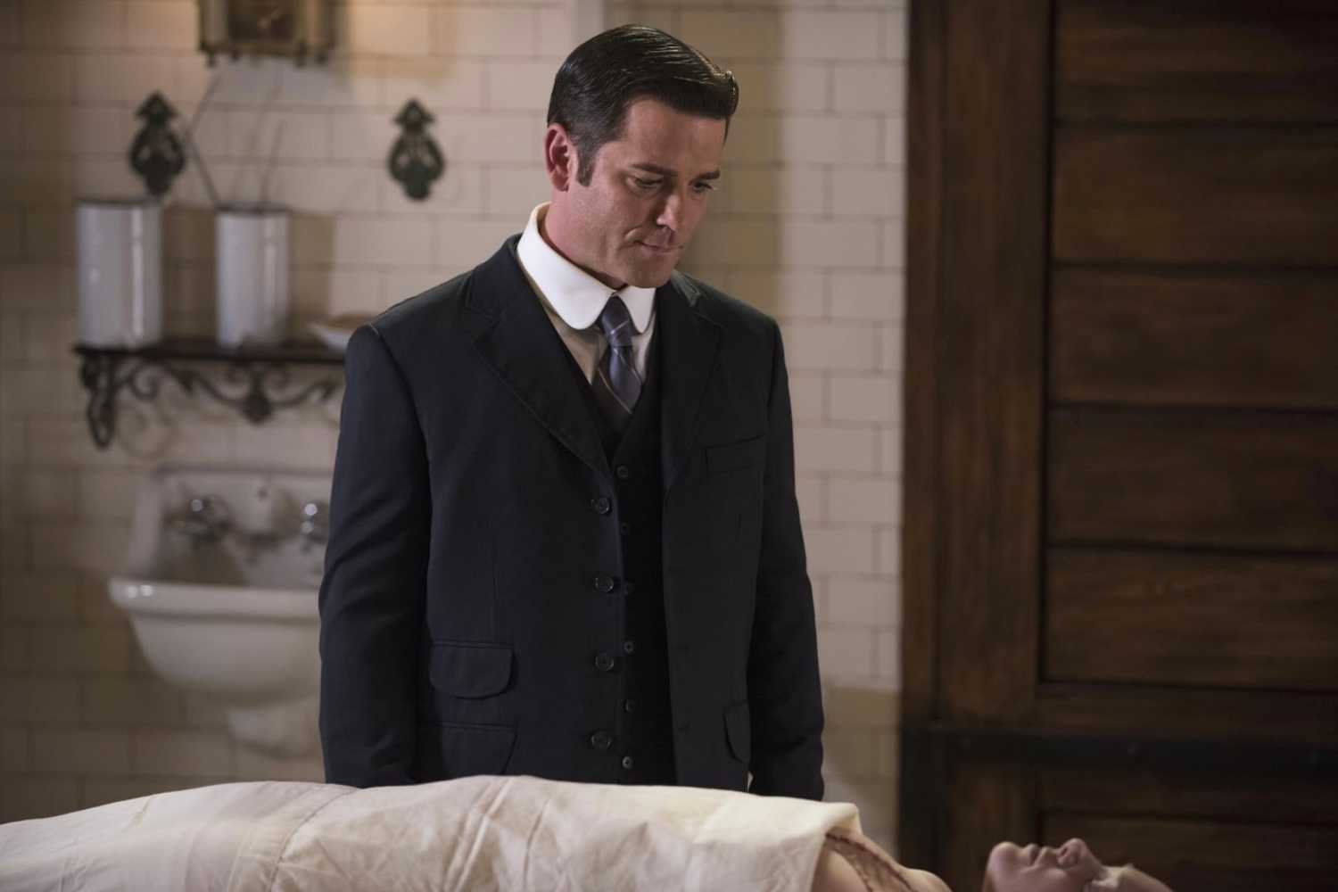 Yannick Bisson in Murdoch Mysteries