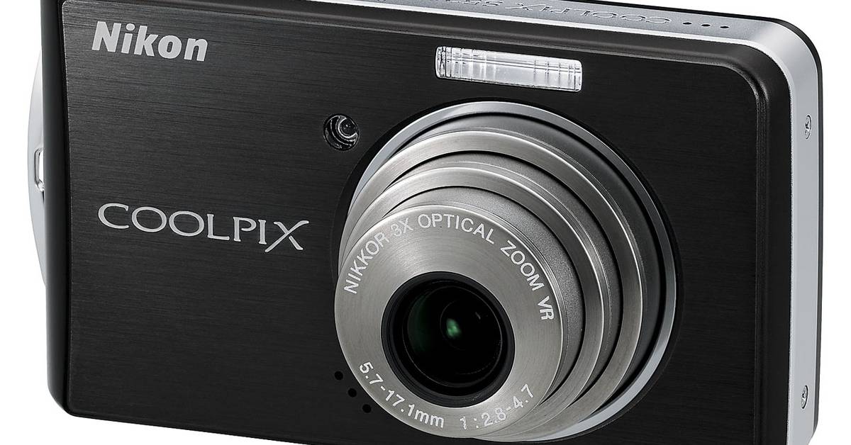 Nikon Coolpix S520 digital camera
