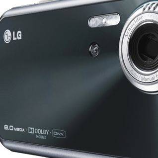 LG Renoir KC910 mobile phone