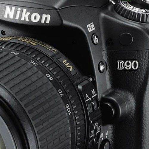 Nikon D90 DSLR camera