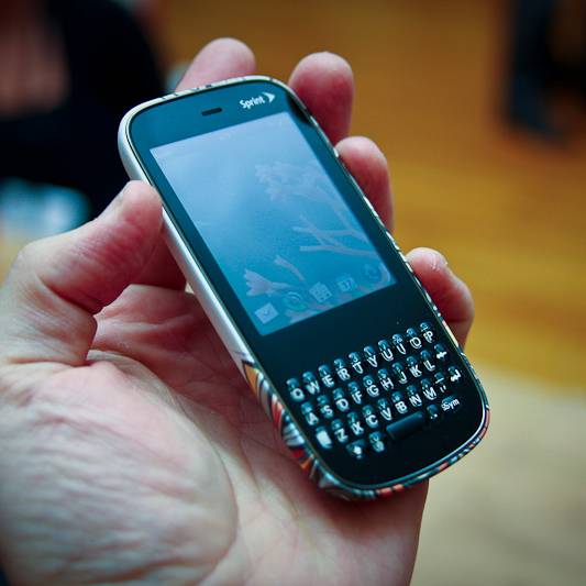 Palm Pixi First Look