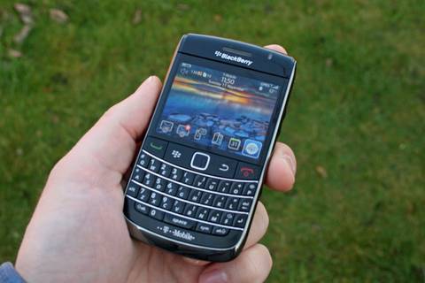 71507-phones-review-blackberry