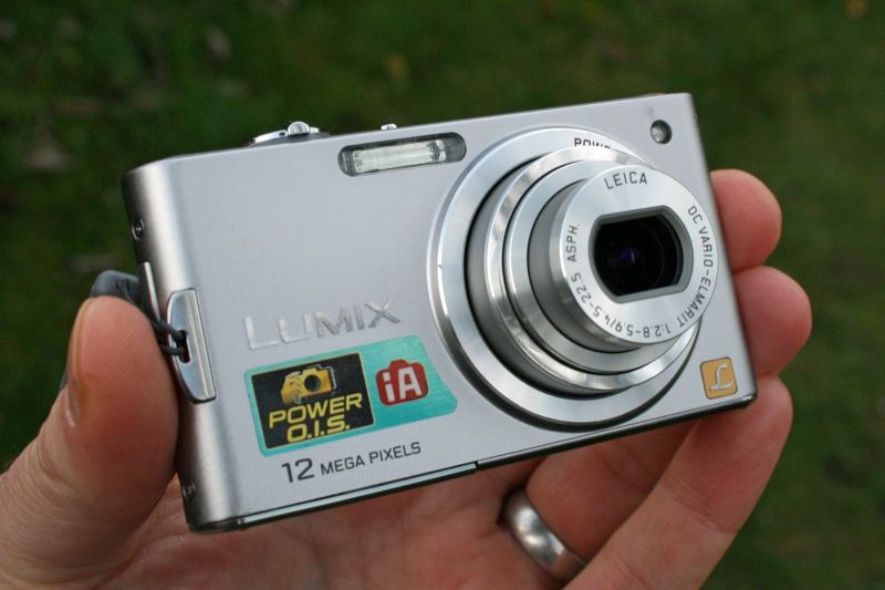 Panasonic DMC-FX60 デジカメ Panasonic Lumix DMC-FX60 Review | Photography Blog