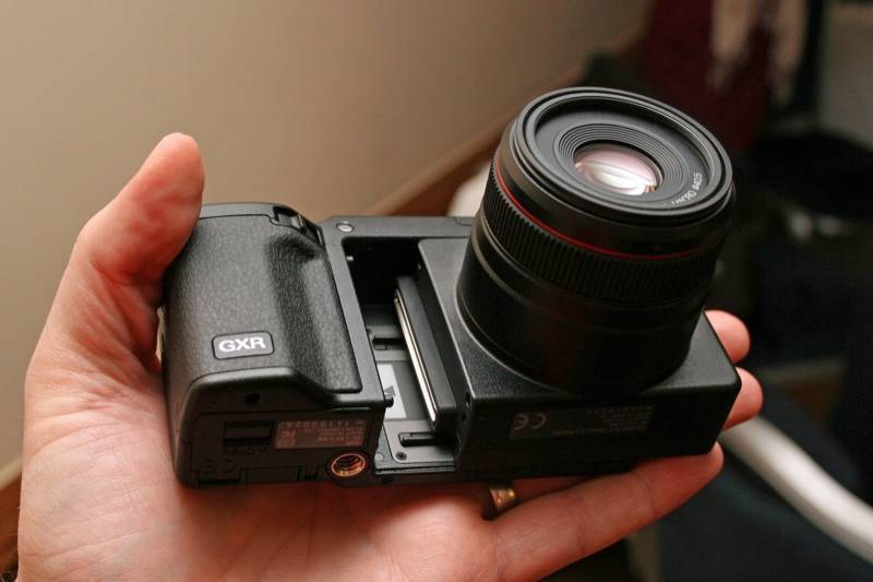 RICOH GXR デジタルカメラ Amazon.com : Ricoh GXR Interchangeable Unit Digital Camera System