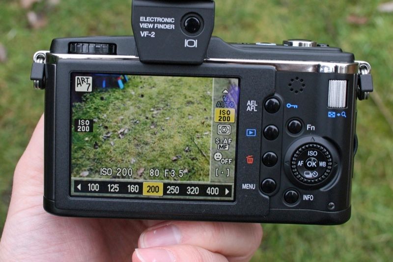 OLYMPUS (NO.E-P2) カメラ OLYMPUS PEN E-P2：ミラーレス一眼 OLYMPUS PEN：カメラ製品