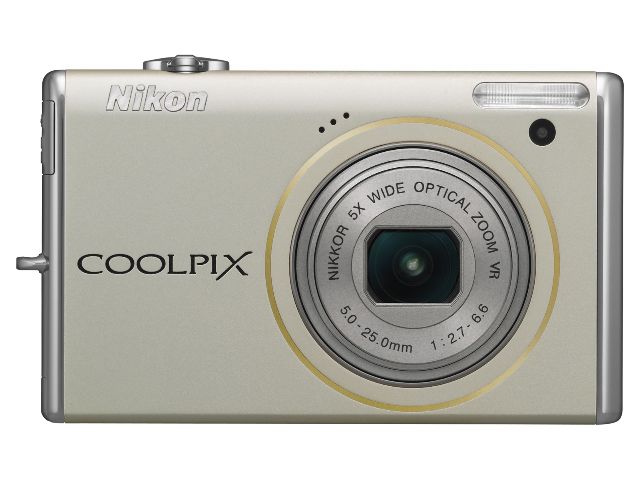Nikon Coolpix S640 compact camera