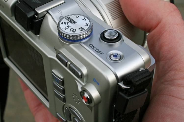 Olympus E-PL1 camera