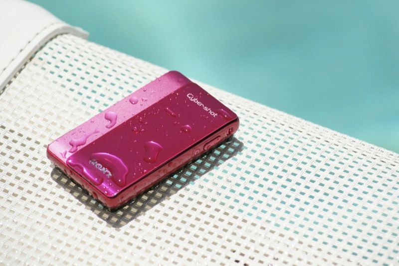 Sony Cyber-shot DSC-TX5 digital camera